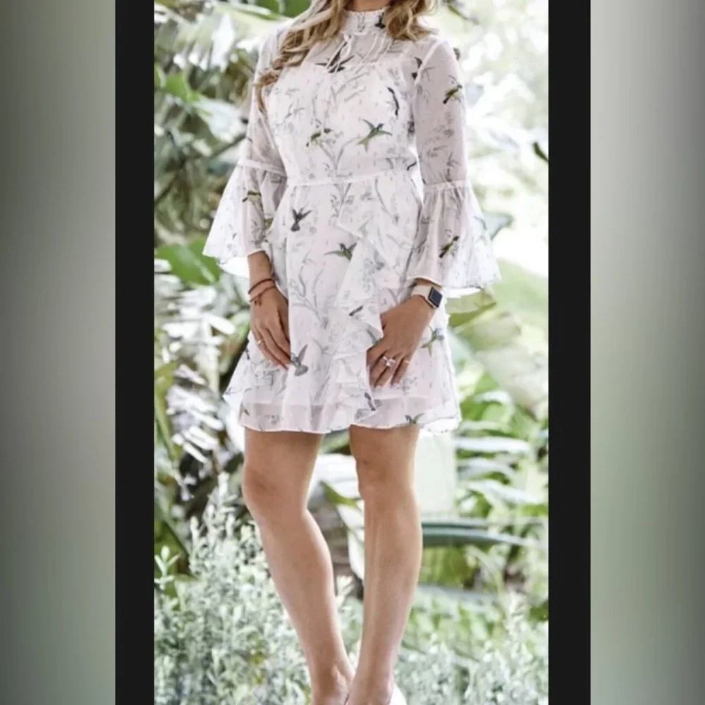 Ted Baker Andray Hummingbird Ruffle Dress Ivory Metallic Bell Sleeve Size 2 - Picture 2 of 5